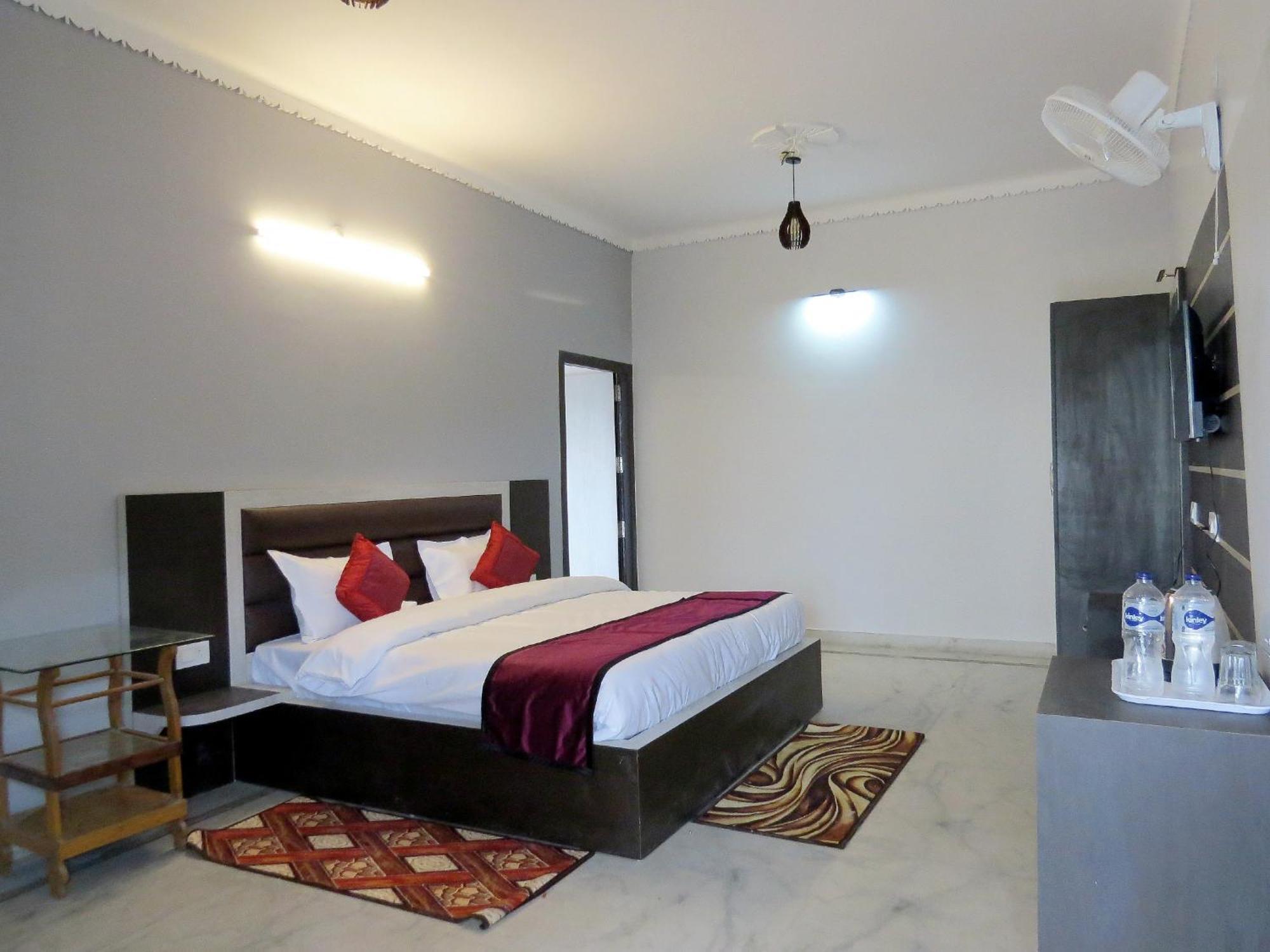 Hotel Haya Palace Nainital Εξωτερικό φωτογραφία