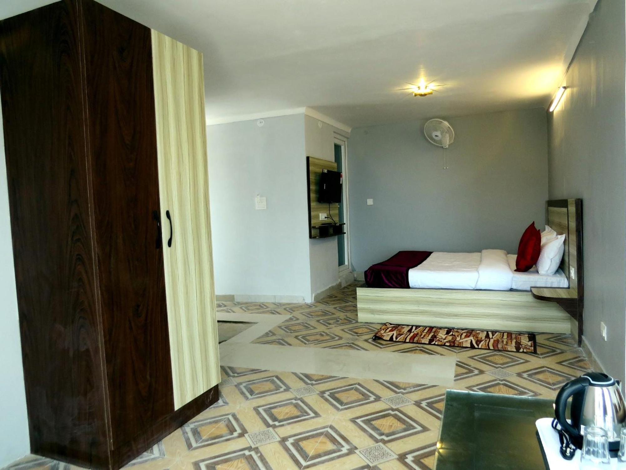 Hotel Haya Palace Nainital Εξωτερικό φωτογραφία