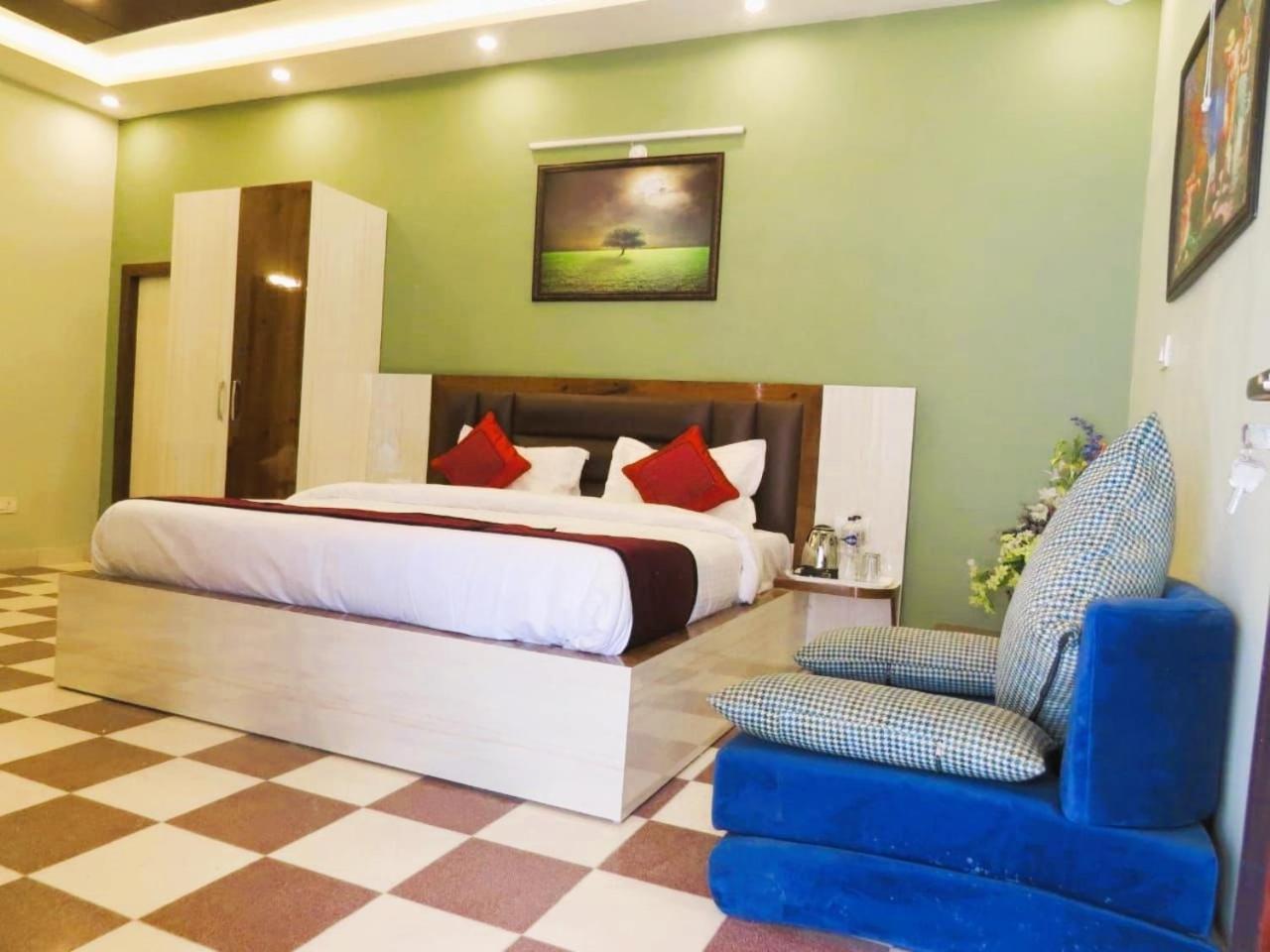 Hotel Haya Palace Nainital Εξωτερικό φωτογραφία